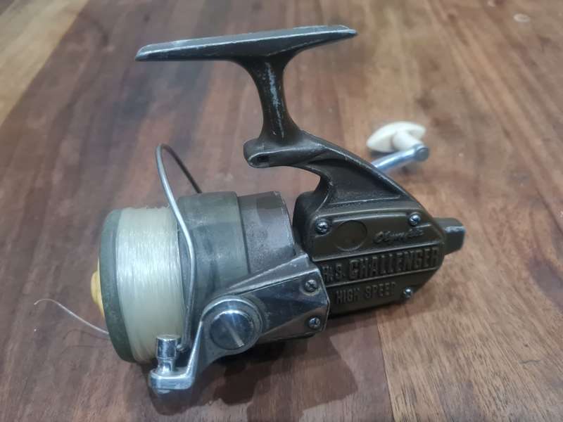Vintage OLYMPIC H.S. CHALLENGER fishing reel
