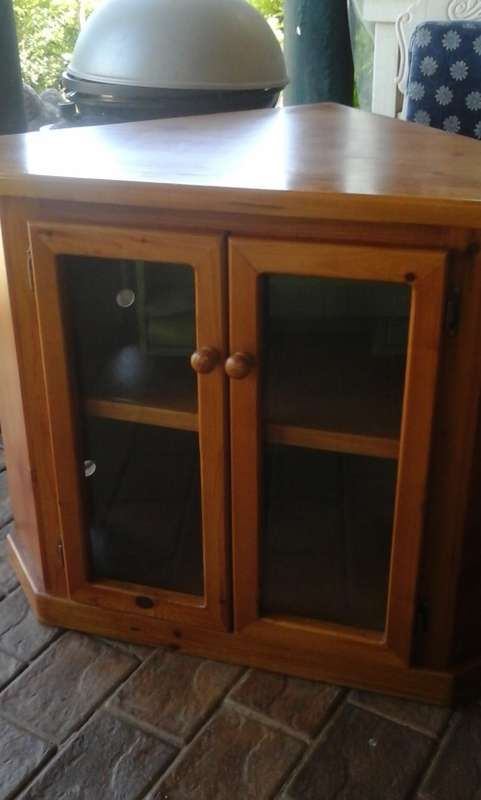 Oregon Pine corner Cuboard for your Flat Screen