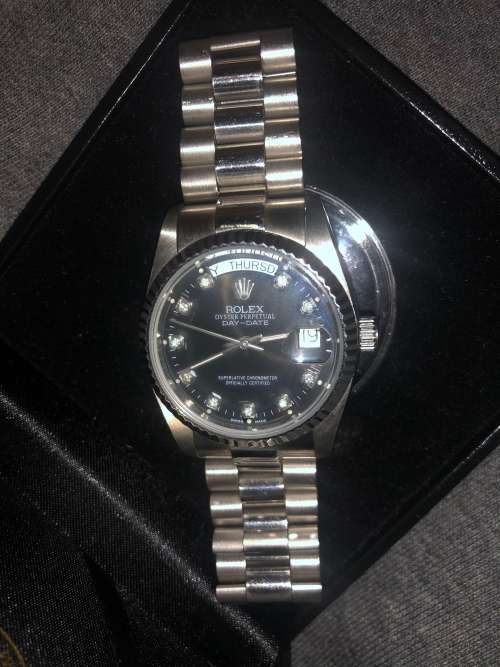 Very Rare Mens Rolex Day Date Edition With A Total Of 1,8carat Of Diamond Dials