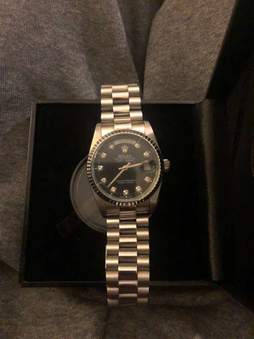Very Rare Mens Rolex Day Date Edition With A Total Of 1,8carat Of Diamond Dials