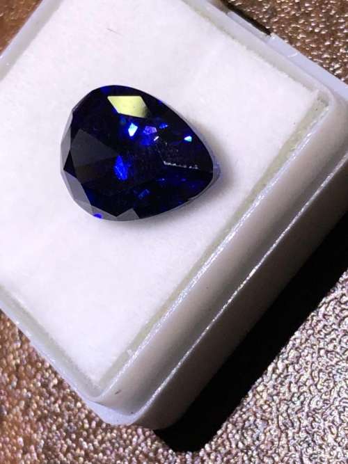 Amazing Spectacular Tiffany & Co. Like Specs 8,95ct Natural Tanzanite Pear Shaped AAAA++++