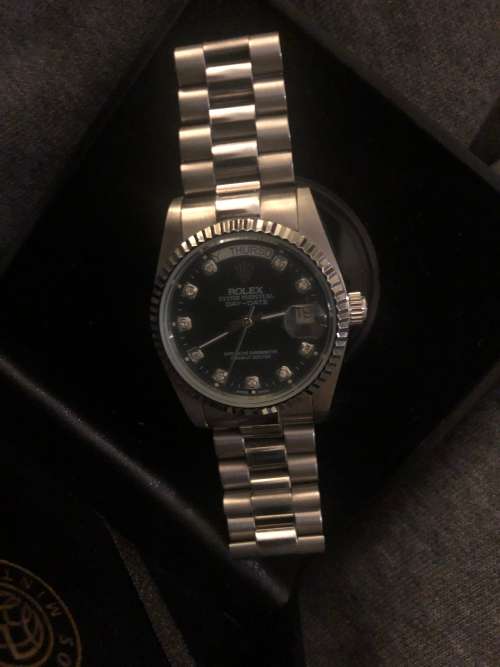 Very Rare Mens Rolex Day Date Edition With A Total Of 1,8carat Of Diamond Dials