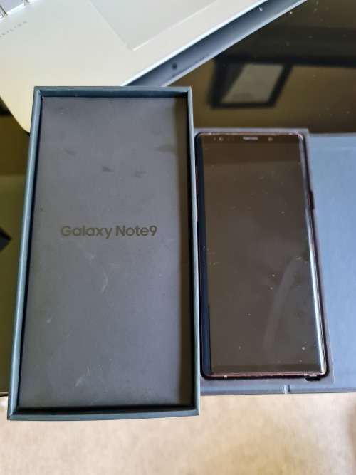Samsung galaxy note 9 (Excellent condition)