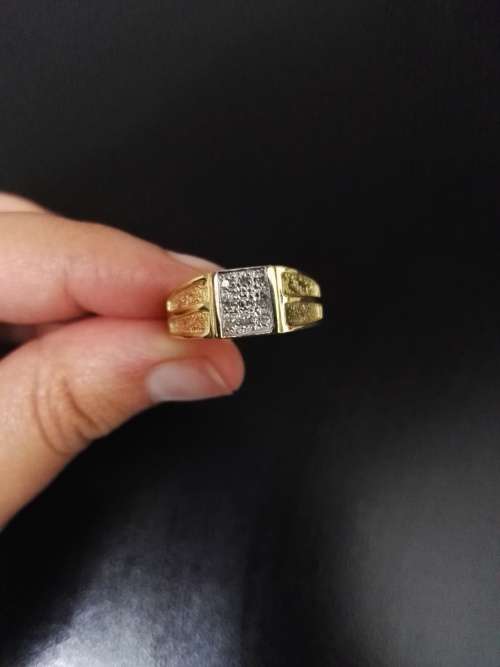 SALE PRICE REDUCED*** IN STOCK*** SOLID 9CT YELLOW GOLD MENS RING WITH 9 GENUINE NATURAL DIAMONDS