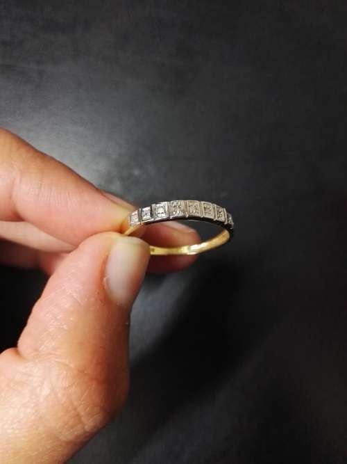 ***VALENTINES SPECIAL*** IN STOCK*** 9CT SOLID YELLOW LADIES GENUINE NATURAL DIAMOND BAND