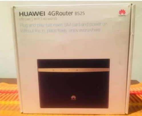 B525 Modem Demo Stock