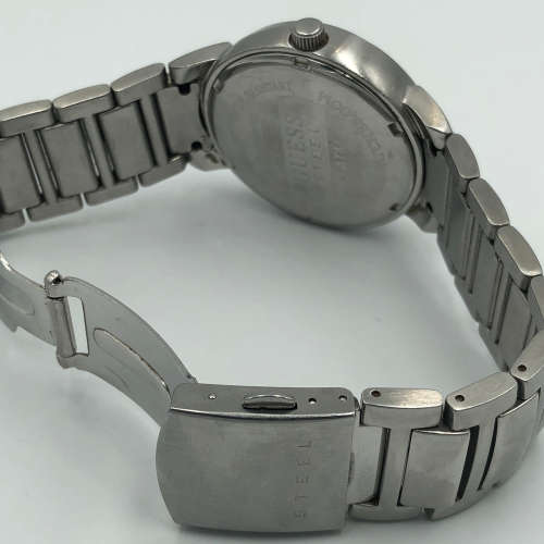 GUESS STEEL 5 ATM MEN`S WATCH