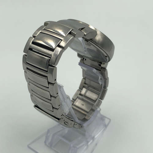 GUESS STEEL 5 ATM MEN`S WATCH