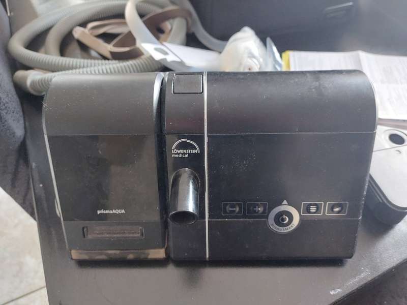 Lowenstein prisma smart cpap machine