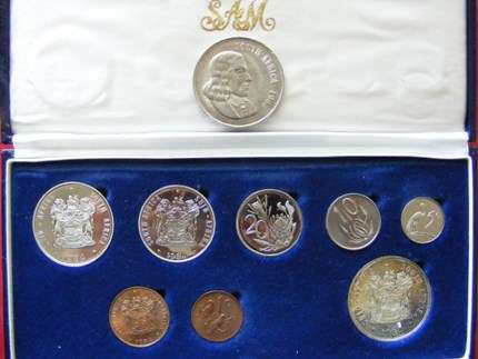 Very scarce!!!!!1984 short proof set with 1967 silver R1