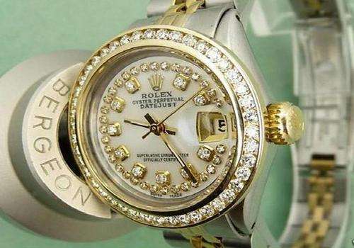 Beautiful Ladies Pearl Rolex w/ 76 Premium Diamonds Res Free 24hr Delivery Swiss Auction Sale