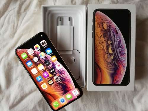 iPhone XS