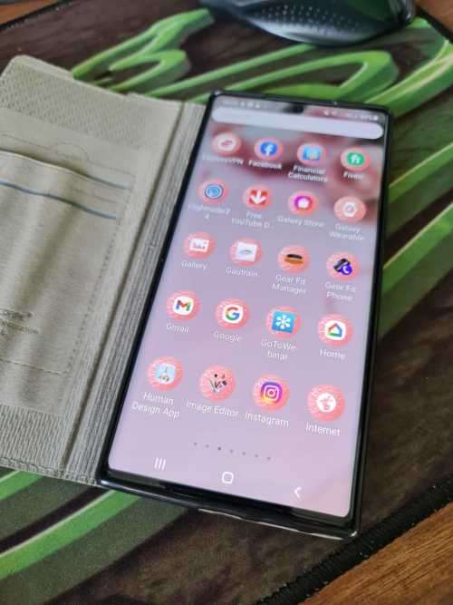 Samsung Note 10 Plus Phone