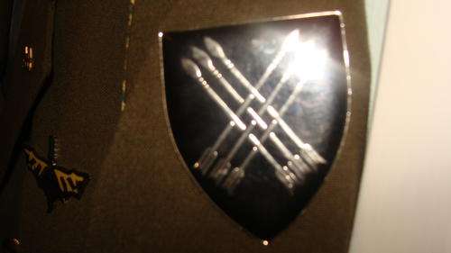 32 Batallion Silver Shoulder Flash