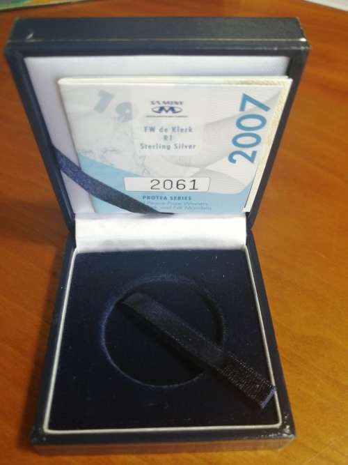 EMPTY COIN HOLDERS