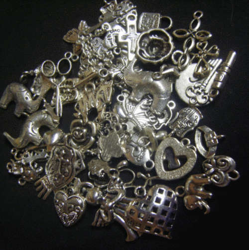 Nickle Charm Mix- Pack of 100g (+/- 70 charms)