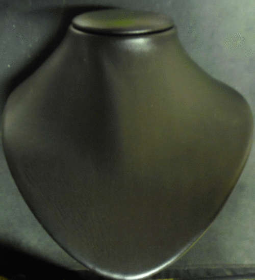 Black Display Bust - +/-19cmx19cm.