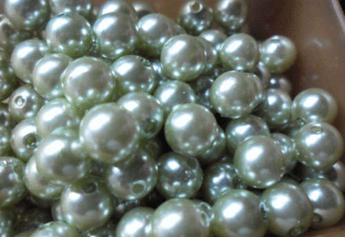 Acrylic Green Pearls, 10mm - Pack of 25.