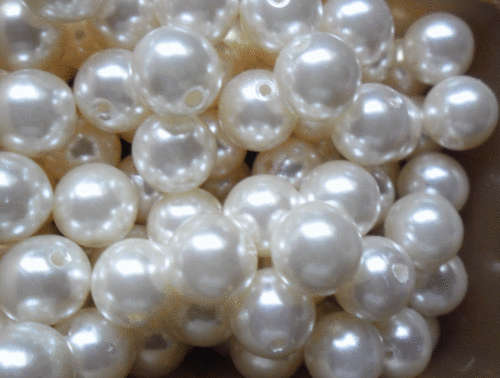 Acrylic Cream Pearls, 10mm - Pack of 25.