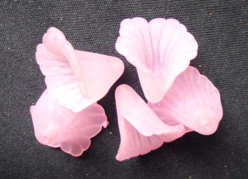 WINTER SALE!!  Acrylic Pink Lily, 17mm x 18mm - Pack of 10.