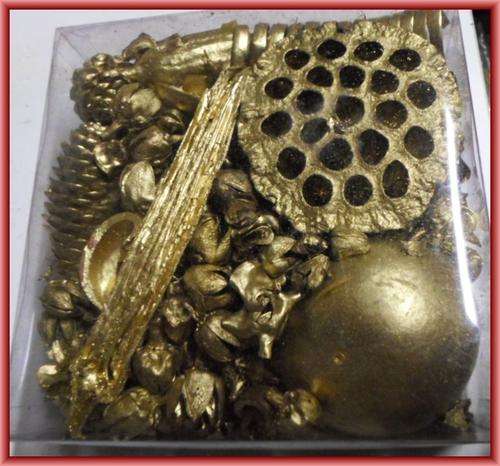Crafty Collection - Gold.