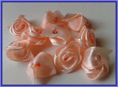 Peach Material Roses, +/- 13mm - Pack of 10.