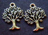 Bronze Tree Charm , 21mm x 17mm - Pack of 5.