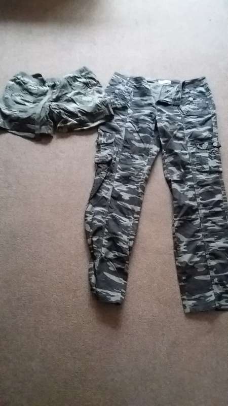 Camo pants and shorts Size 10/M