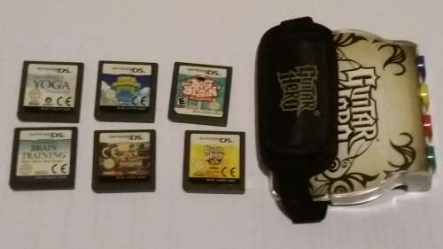 Nintendo DS lite + 6 games + r4 chip +carry case + extra stylus