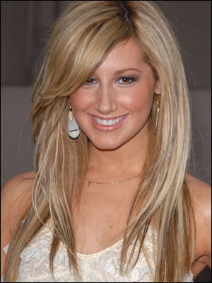 **STRIAGHT*** ONE FULL HEAD ONE PIECE HAIR EXTENSION* natural blonde