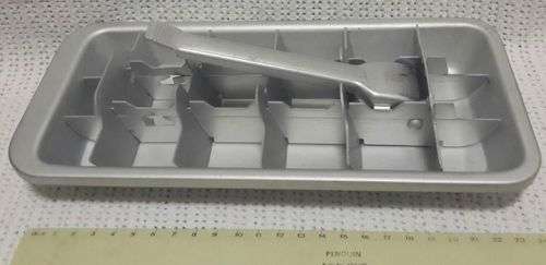 Ice tray