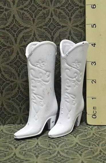 Lead boots