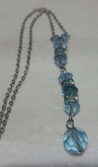 Beautiful crystal blue necklace!