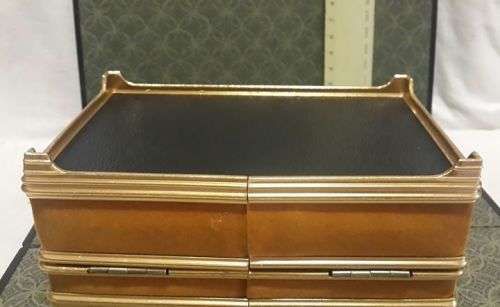 Gorgeous vintage gold velvet jewelry box!!