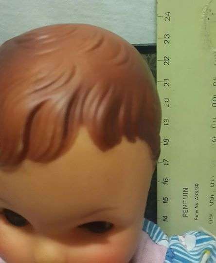 Pretty VINTAGE doll!!  LOOK!