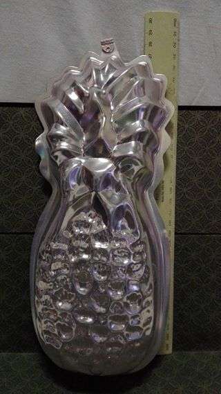 Aluminium  Pineapple mold- LOOK!