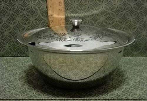 Sugar/Jam pot. Never used. Look! See all pics for condition
