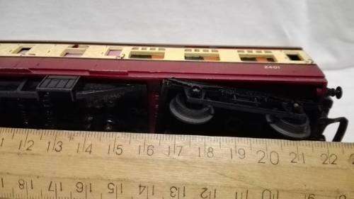VINTAGE  COLLECTIBLES - Tri-ang train  restaurant carriage plastic