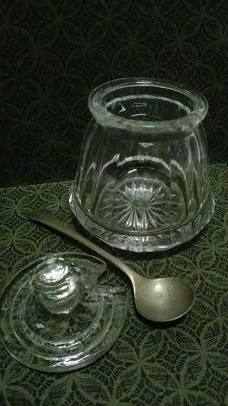 Vintage salt/mustard pot with spoon! Lovely!