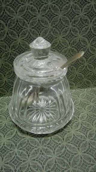 Vintage salt/mustard pot with spoon! Lovely!