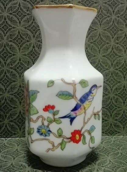 Vintage AYNSLEY FINE BONE CHINA ENGLAND  HEXAGON SHAPED BUD VASE