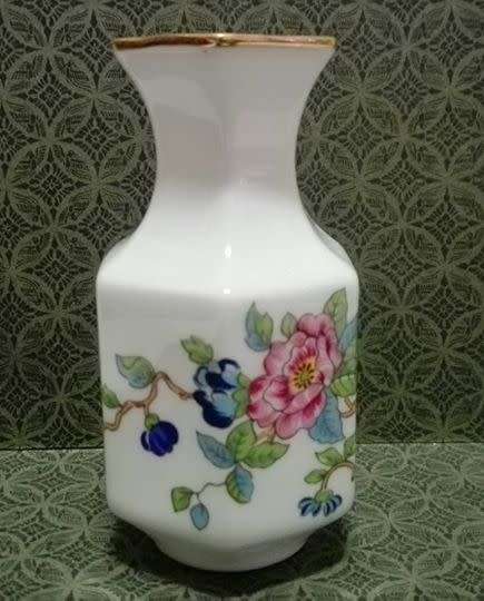 Vintage AYNSLEY FINE BONE CHINA ENGLAND  HEXAGON SHAPED BUD VASE