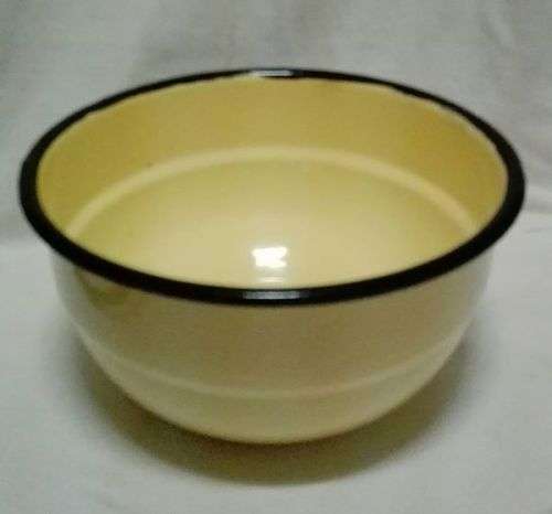 Enamel mixing bowl