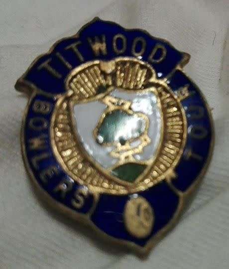 Titwood  bowling badge