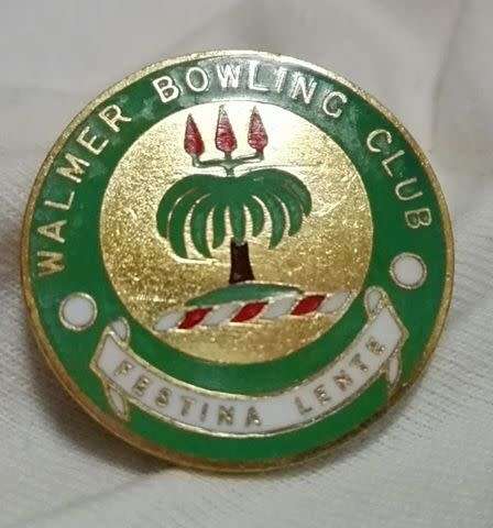 Walmer bowling badge