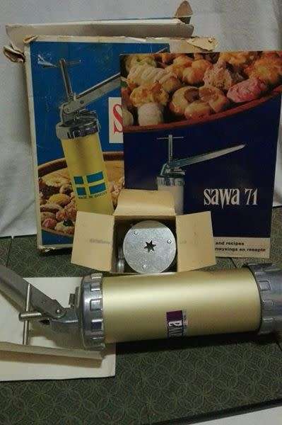Vintage Sawa 71 Cookie Press and Recipes in Original Box - Sweden