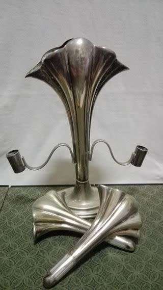 Very impressive Art Deco EPNS vase