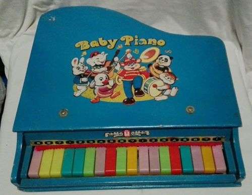 Vintage Wooden piano - no legs, one dead note - overall good condition!