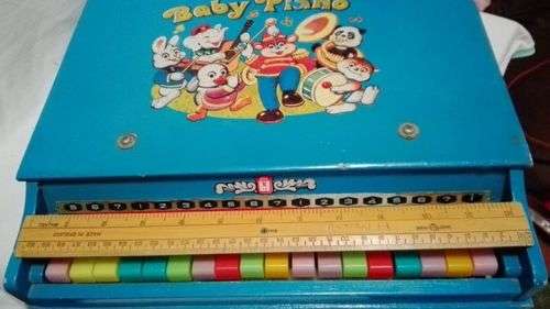 Vintage Wooden piano - no legs, one dead note - overall good condition!