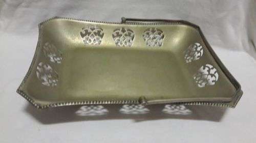 Fruit/snack basket with handle